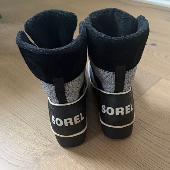 Sorel Tivoli II Women’s winter boots, size 9 - Picture 2 of 5